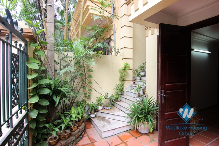 Lake view and Nice house  for rent in Tay Ho area